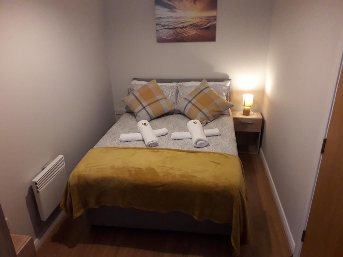 Luxury And Stylish 2 Bedroom Apartment With En-Suite Luton  Exterior foto